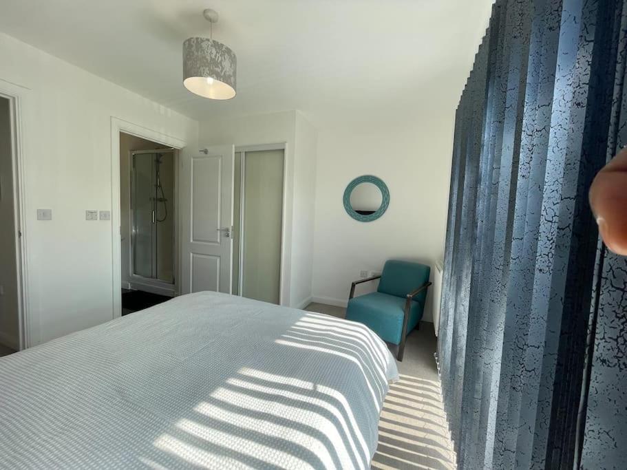 Stylish Station Apartment In Rochester With Free Parking Wainscot Екстериор снимка