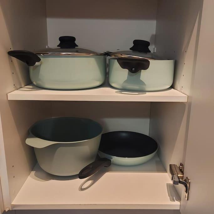 Stylish Station Apartment In Rochester With Free Parking Wainscot Екстериор снимка